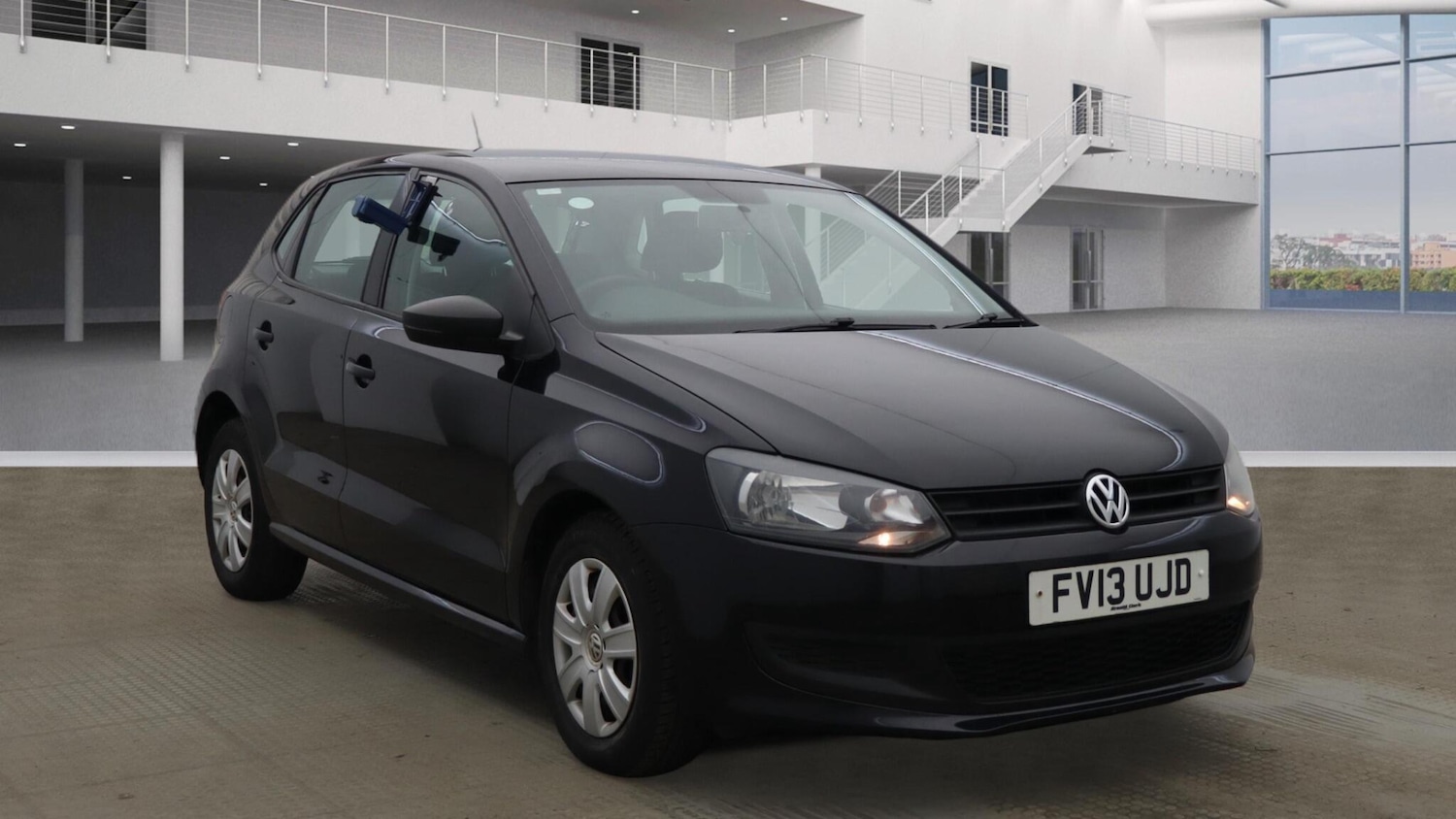 Used Volkswagen Polo 2013 for sale - 77637874: Photo 1