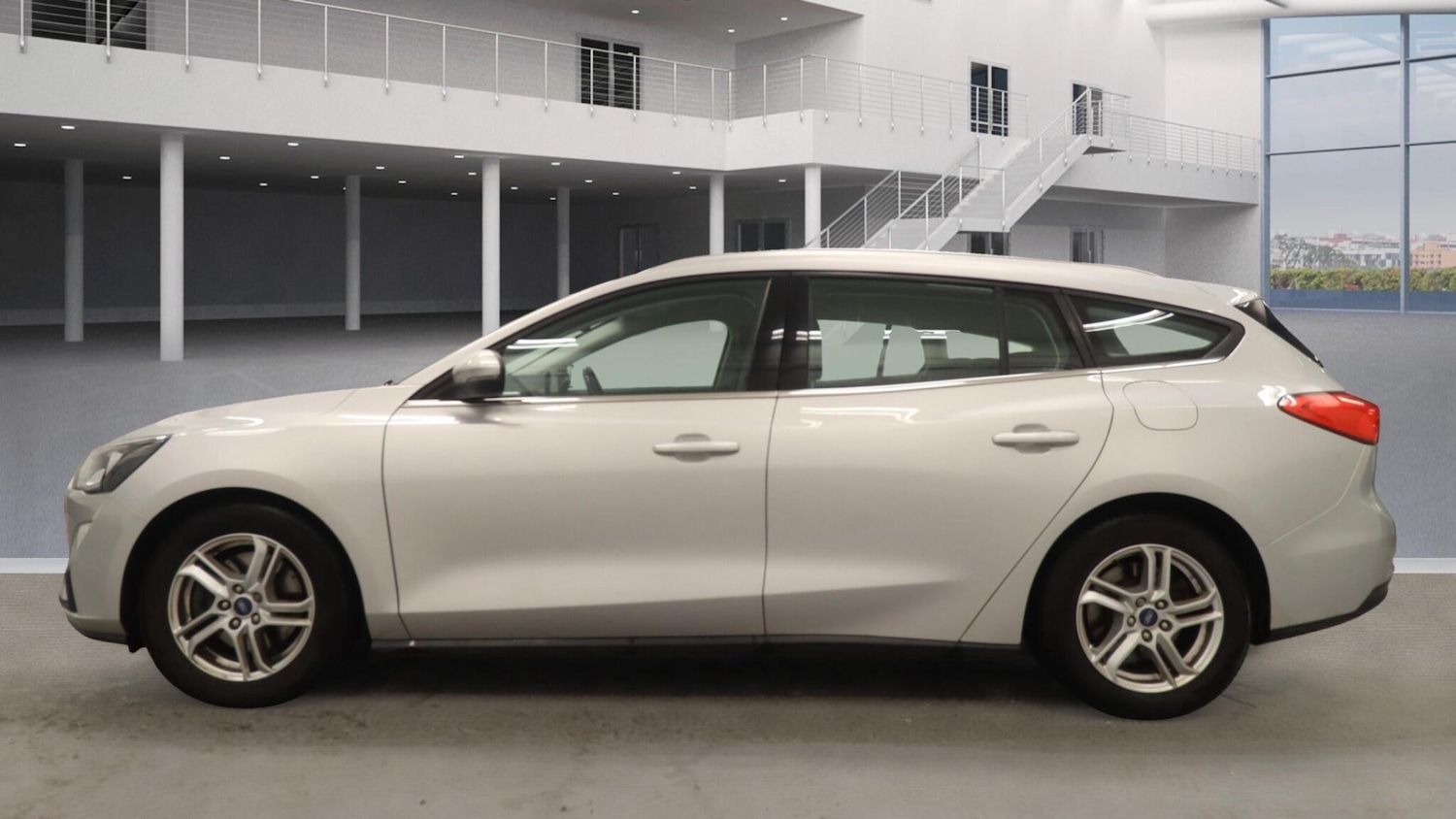 Used Ford Focus 2019 for sale - 77191111: Photo 3