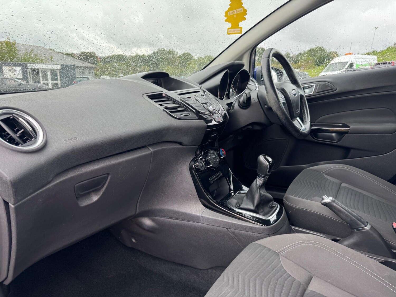 Used Ford Fiesta 2016 for sale - 75809903: Photo 9