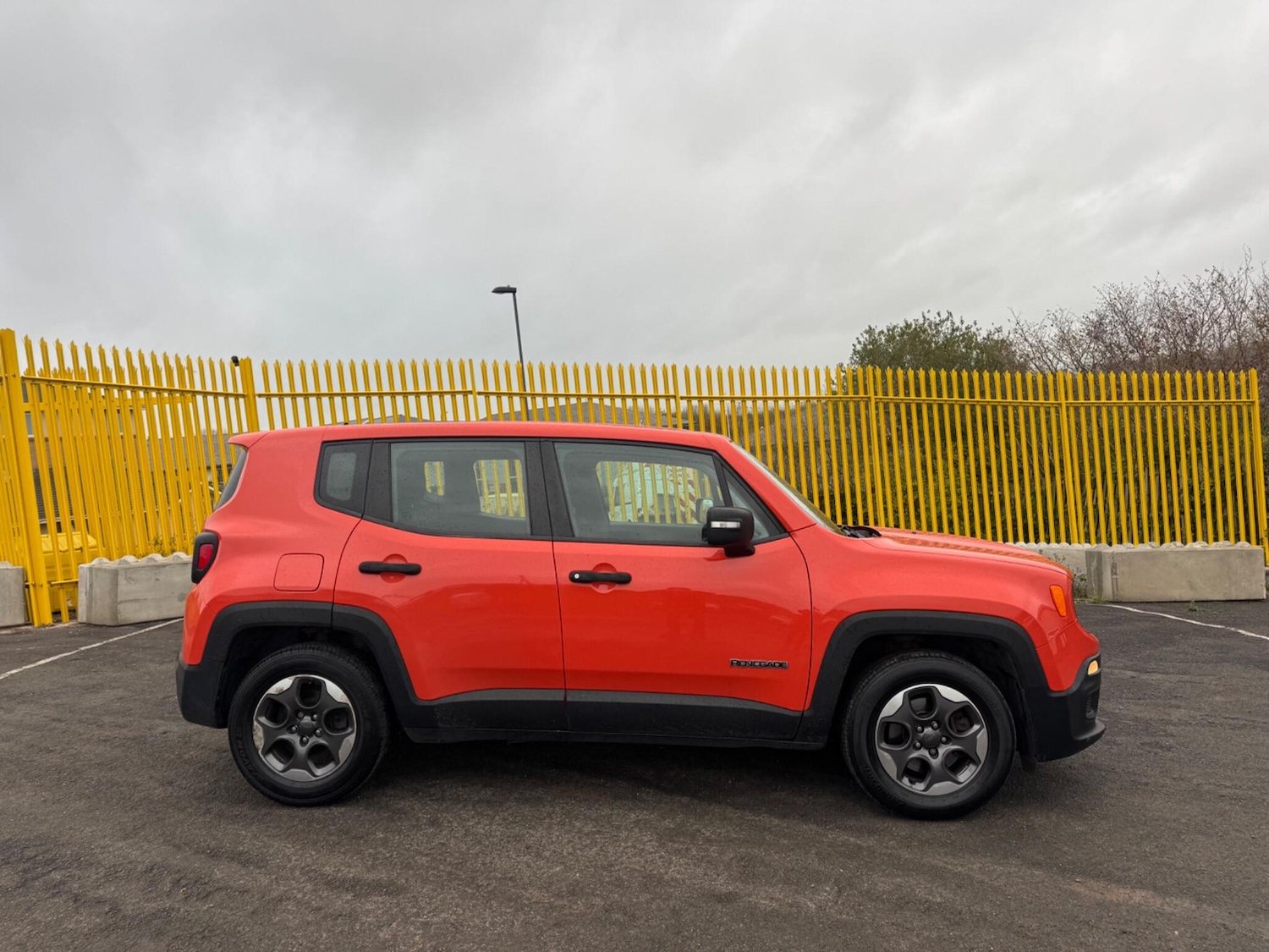 Used Jeep Renegade 2015 for sale - 75867222: Photo 11