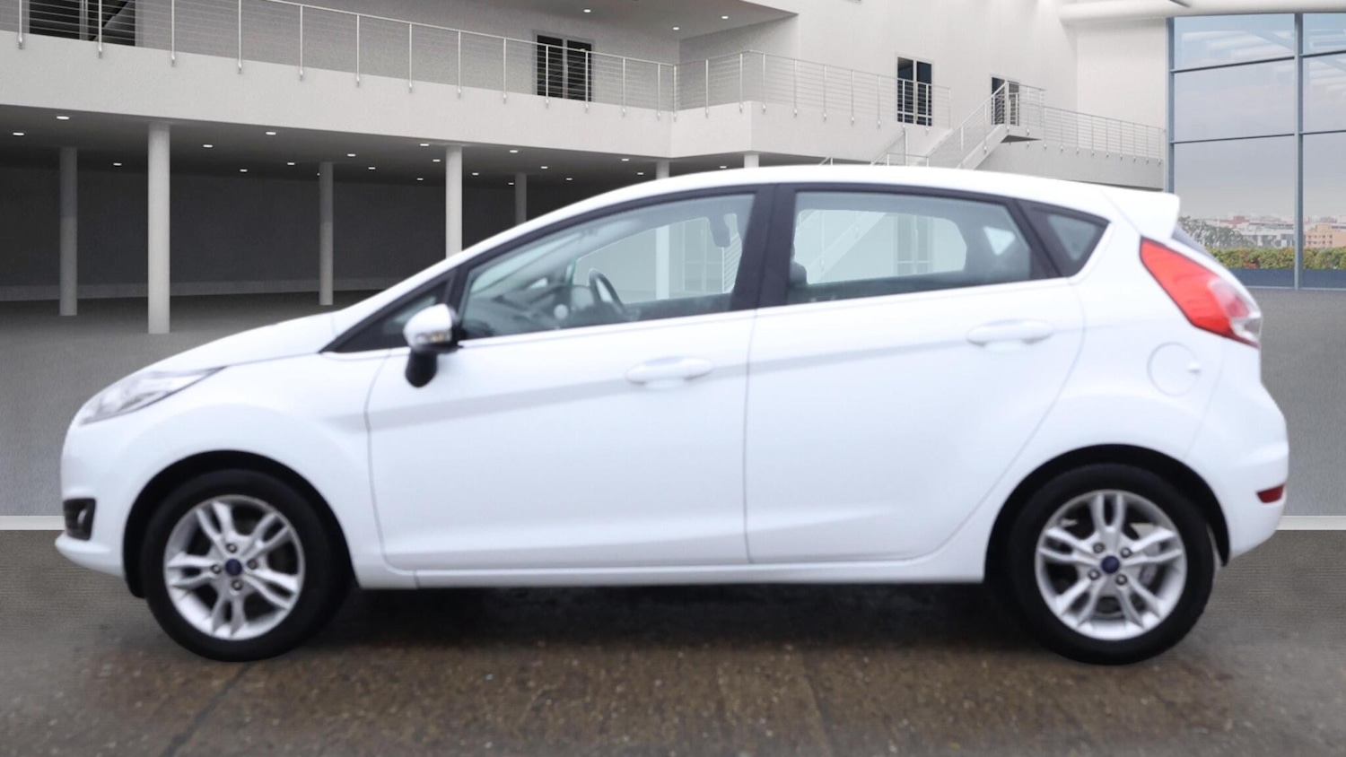 Used Ford Fiesta 2015 for sale - 77016045: Photo 3