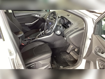 Used Ford Focus 2015 for sale - 78320335: Photo