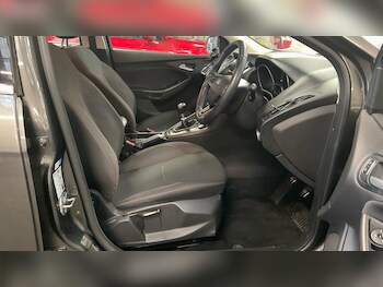 Used Ford Focus 2016 for sale - 77424561: Photo