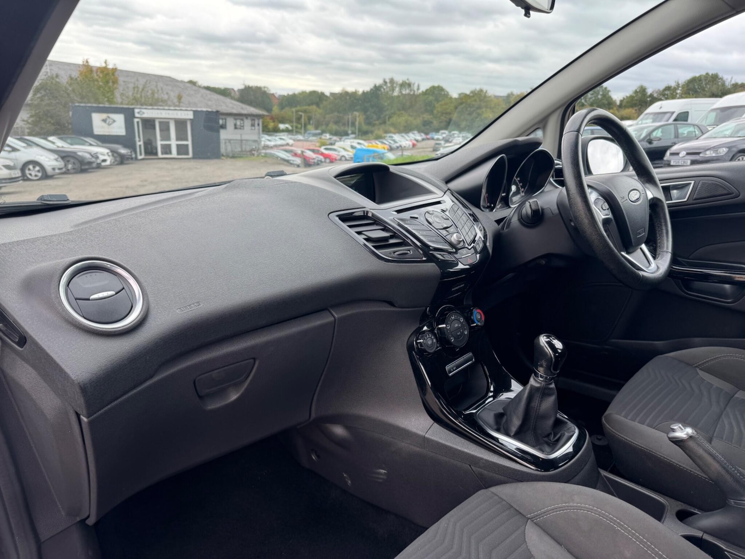 Used Ford Fiesta 2015 for sale - 75729190: Photo 10