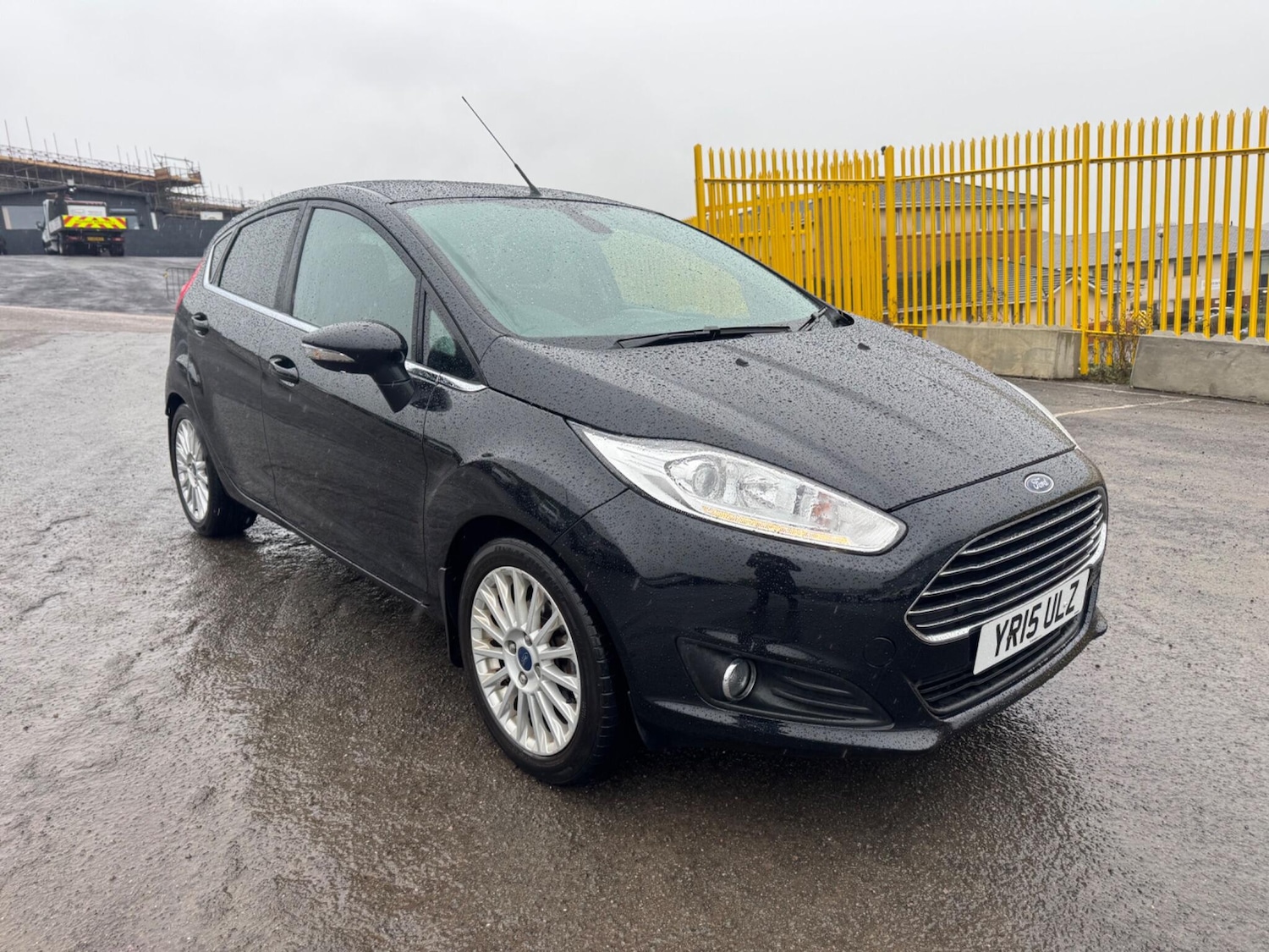Used Ford Fiesta 2015 for sale - 77155398: Photo 4