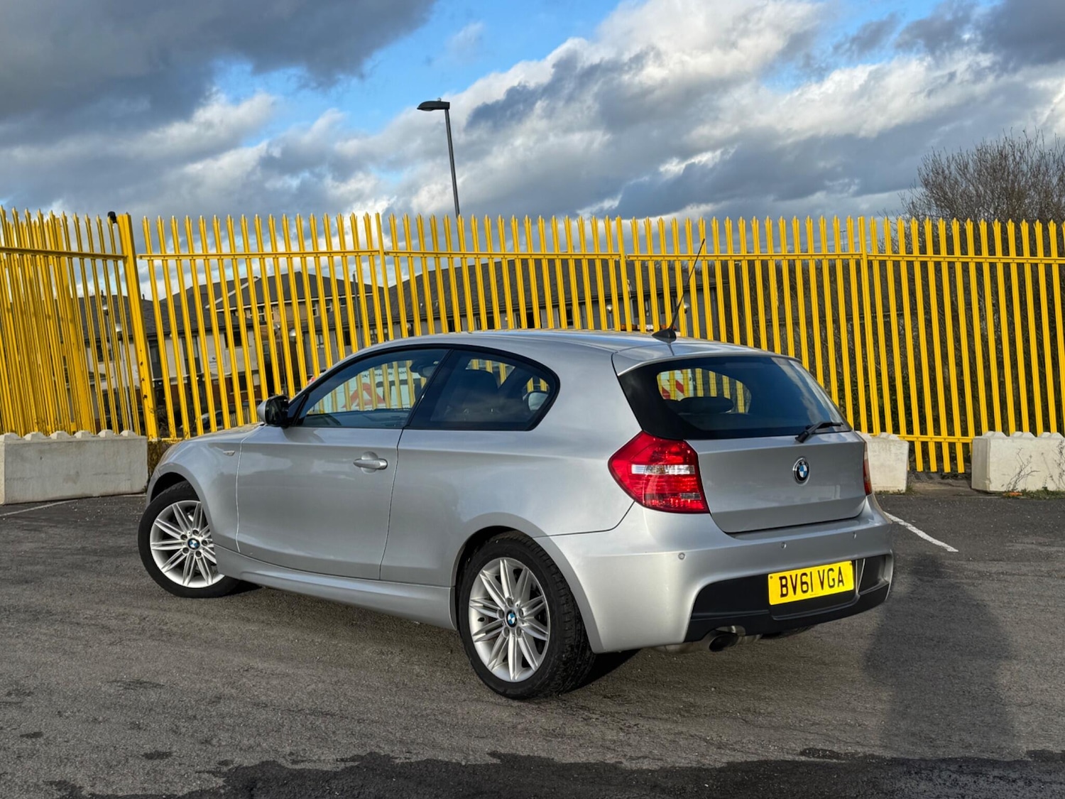 Used BMW 1 Series 2011 for sale - 77509861: Photo 2