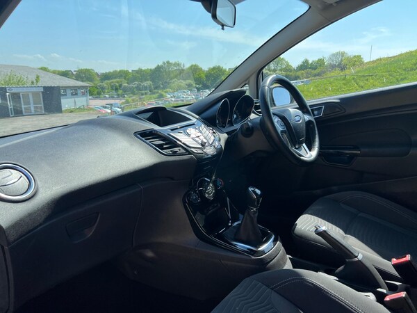 Used Ford Fiesta 2015 for sale - 74383788: Photo 8