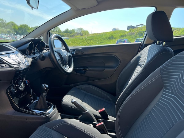 Used Ford Fiesta 2015 for sale - 74383788: Photo 9