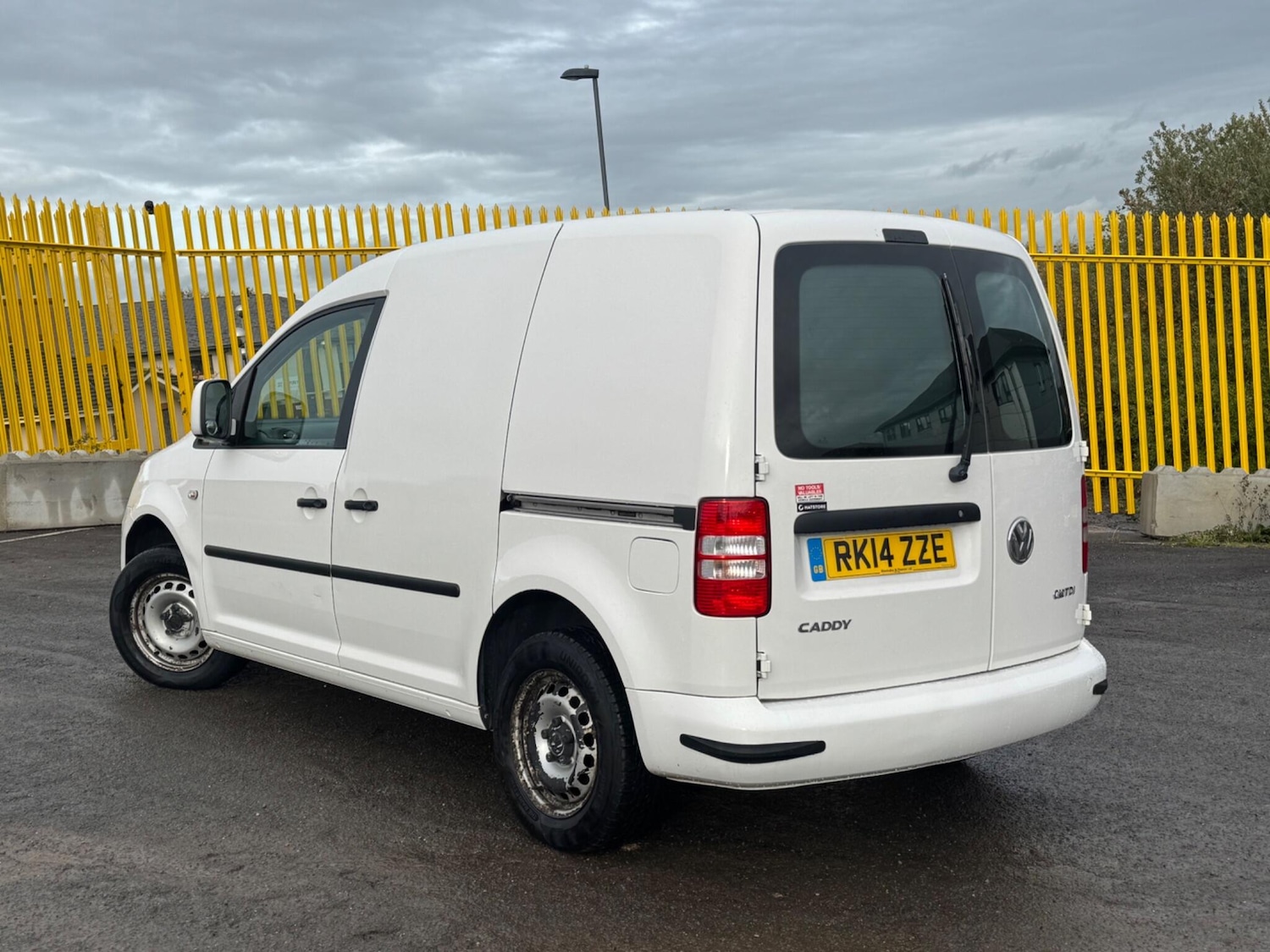 Used Volkswagen Caddy 2014 for sale - 76071698: Photo 2