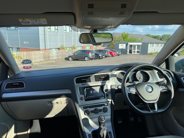 Used Volkswagen Golf 2014 for sale - 74396090: Photo 10
