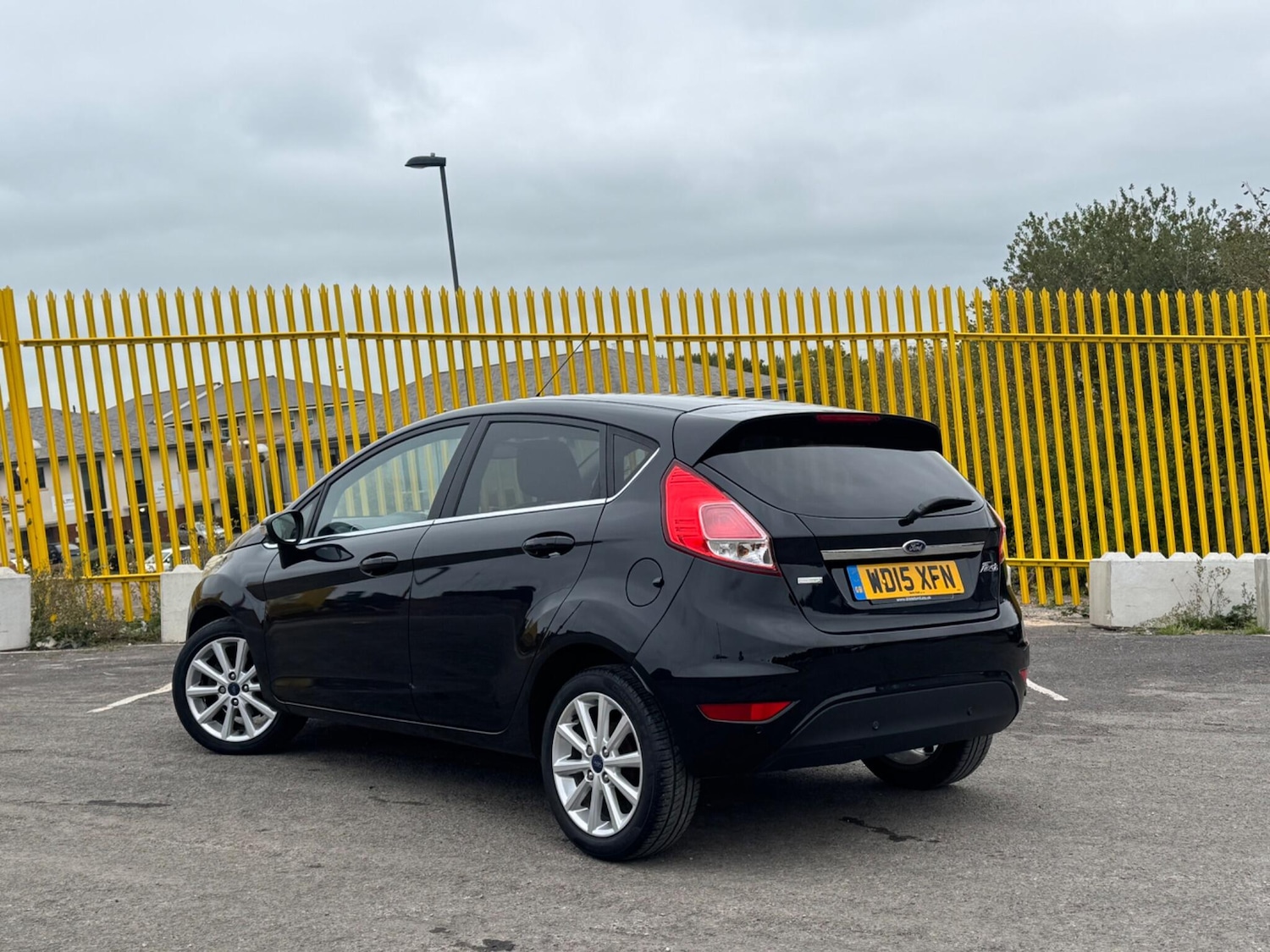Used Ford Fiesta 2015 for sale - 76246528: Photo 3