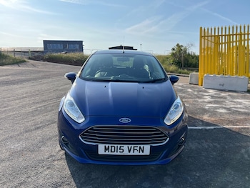 Used Ford Fiesta 2015 for sale - 74762954: Photo