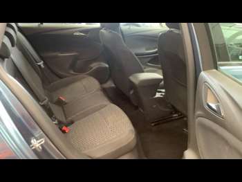 Used Vauxhall Astra 2017 for sale - 75033663: Photo