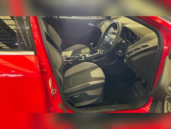 Used Ford Focus 2013 for sale - 78320365: Photo