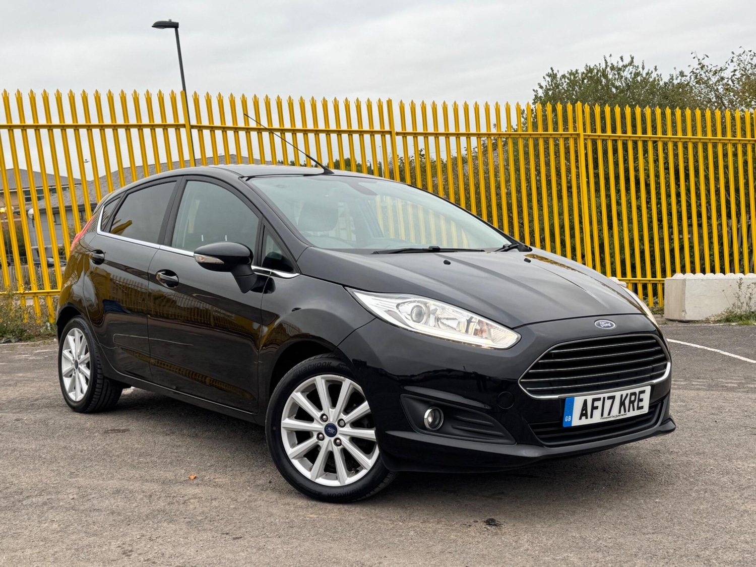 Used Ford Fiesta 2017 for sale - 76179892: Photo 1