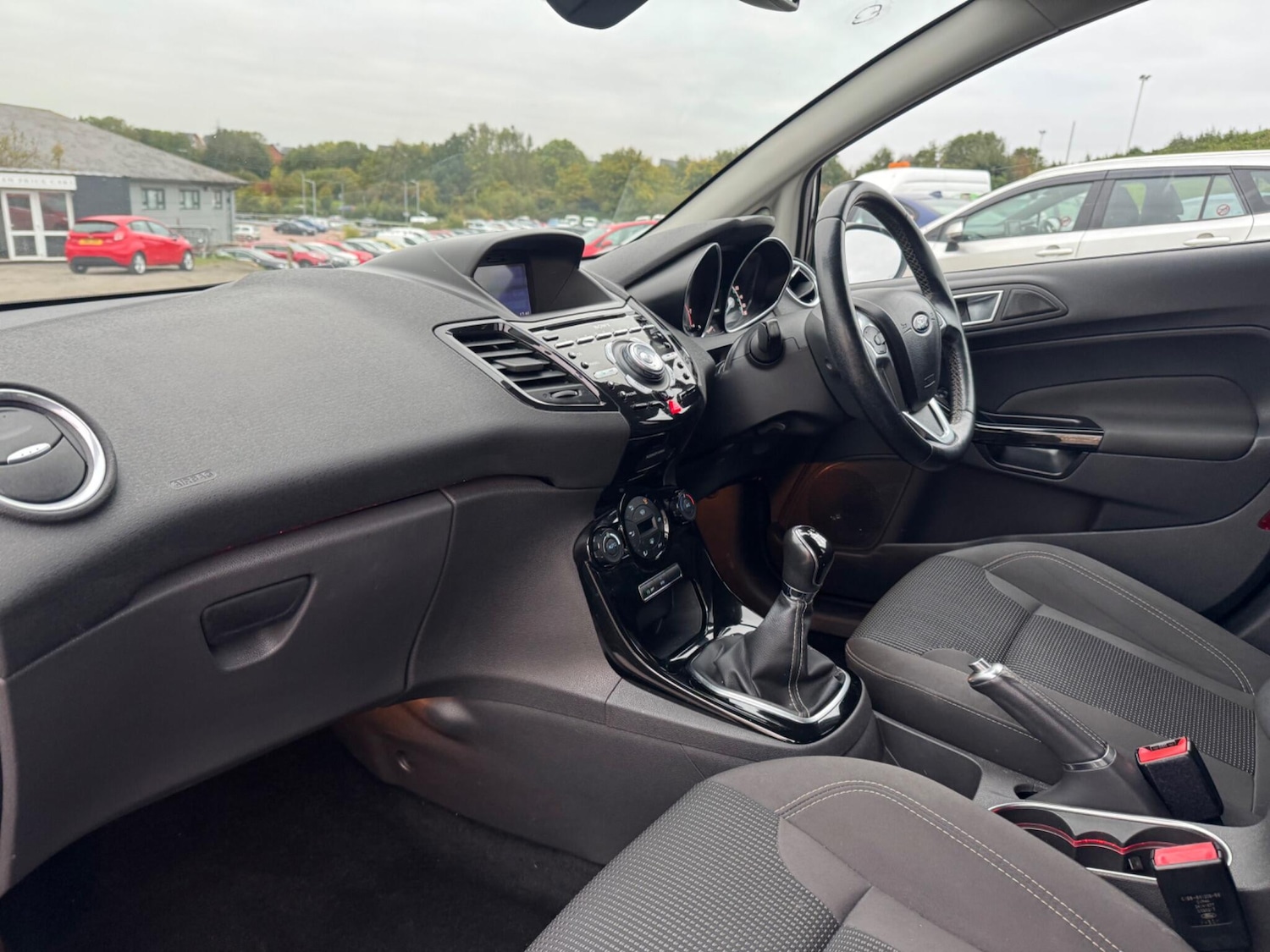 Used Ford Fiesta 2017 for sale - 76179892: Photo 9