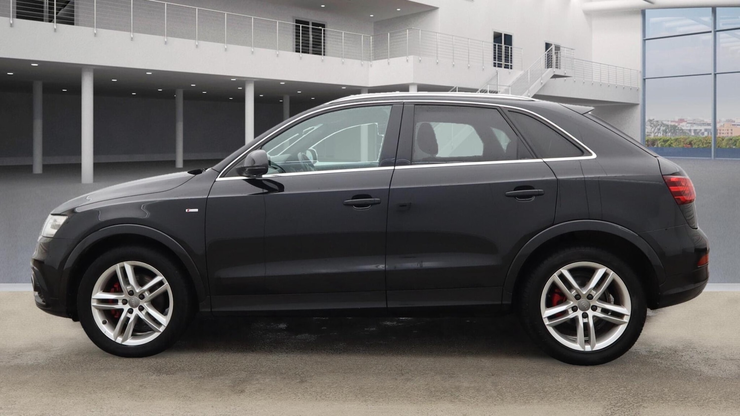 Used Audi Q3 for sale - 76866067: Photo 3