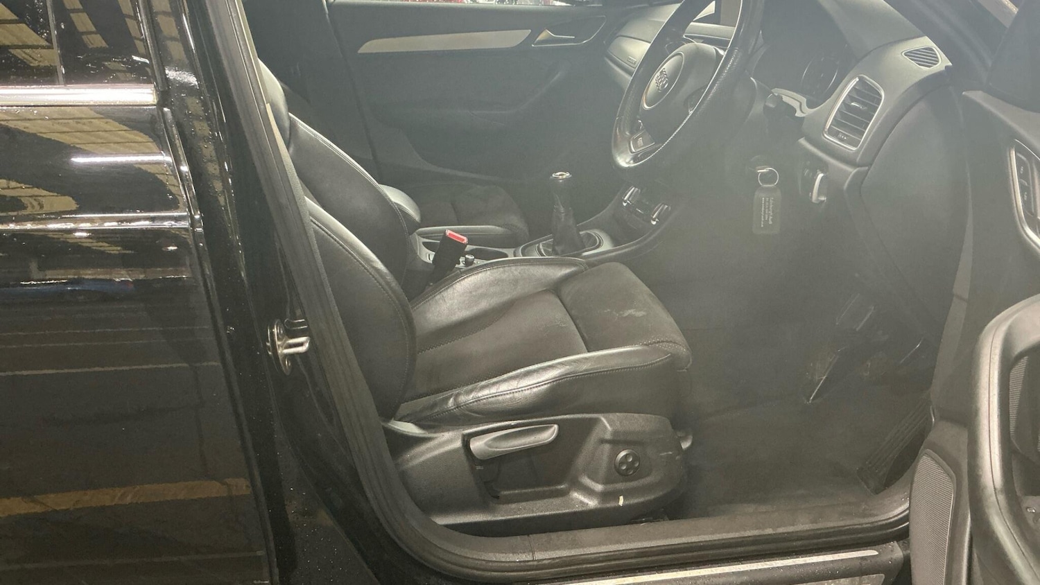 Used Audi Q3 for sale - 76866067: Photo 4