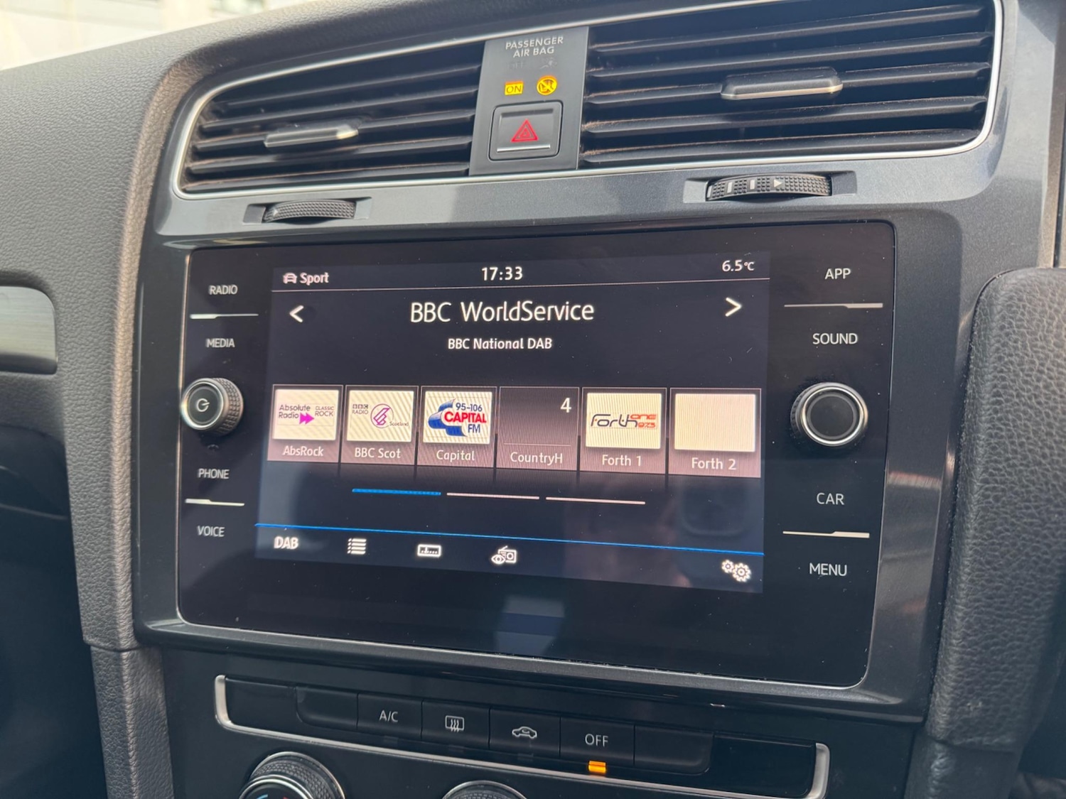 Used Volkswagen Golf 2017 for sale - 76527653: Photo 10