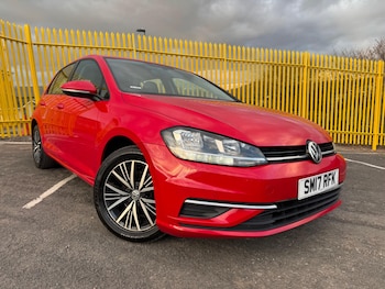 Used Volkswagen Golf 2017 for sale - 76527653: Photo