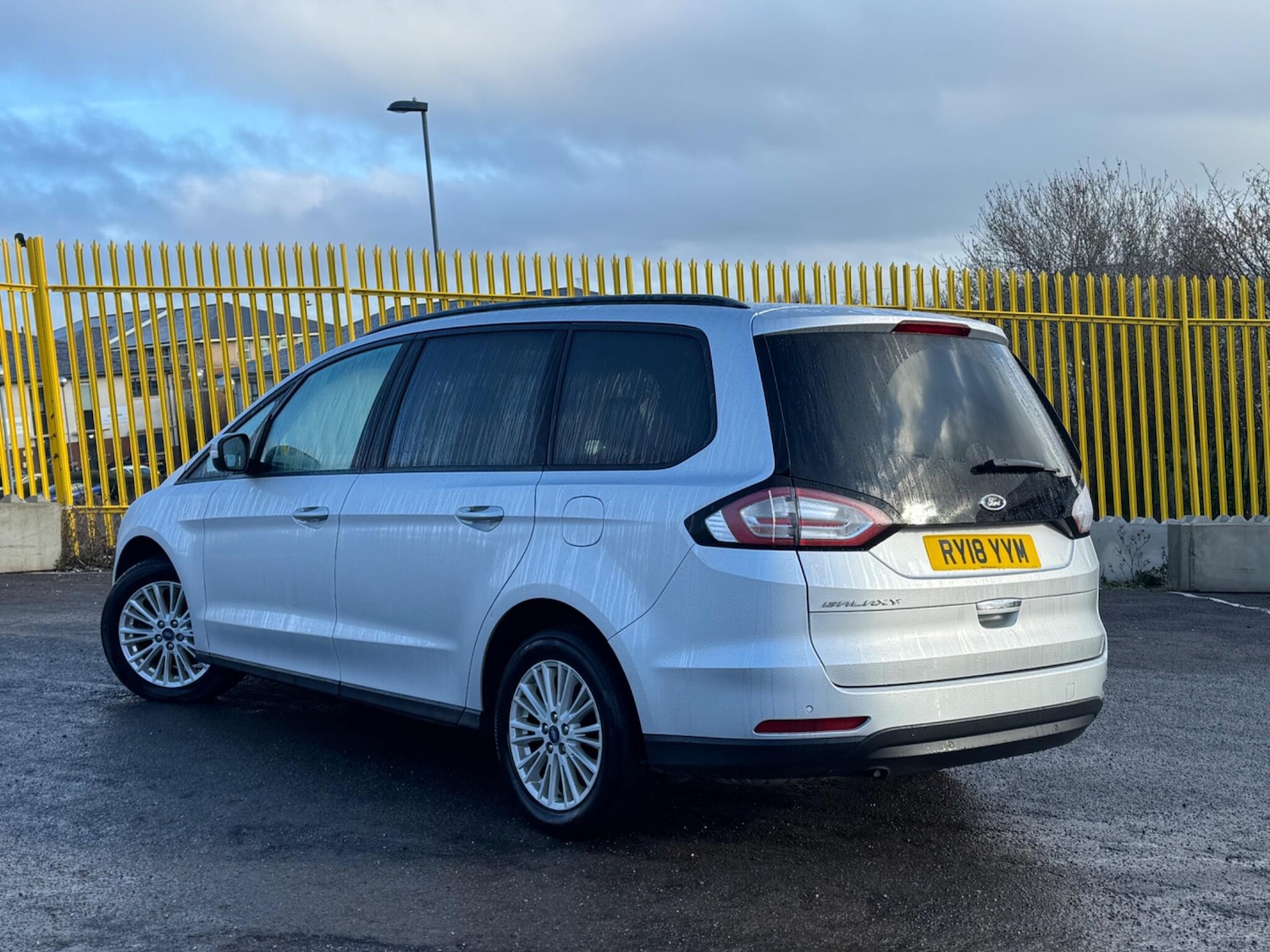Used Ford Galaxy 2026 for sale - 77441399: Photo 2