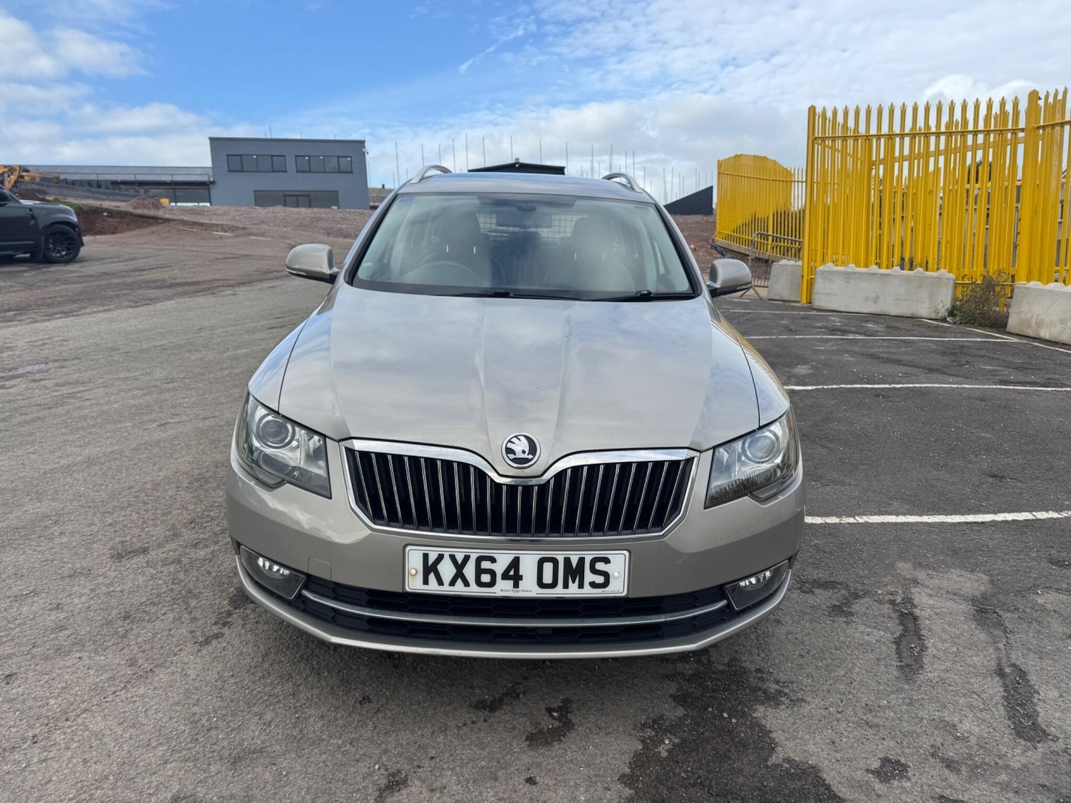 Used Skoda Superb 2014 for sale - 76166697: Photo 3