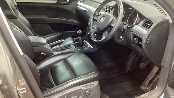 Used Skoda Superb 2014 for sale - 76166697: Photo 4