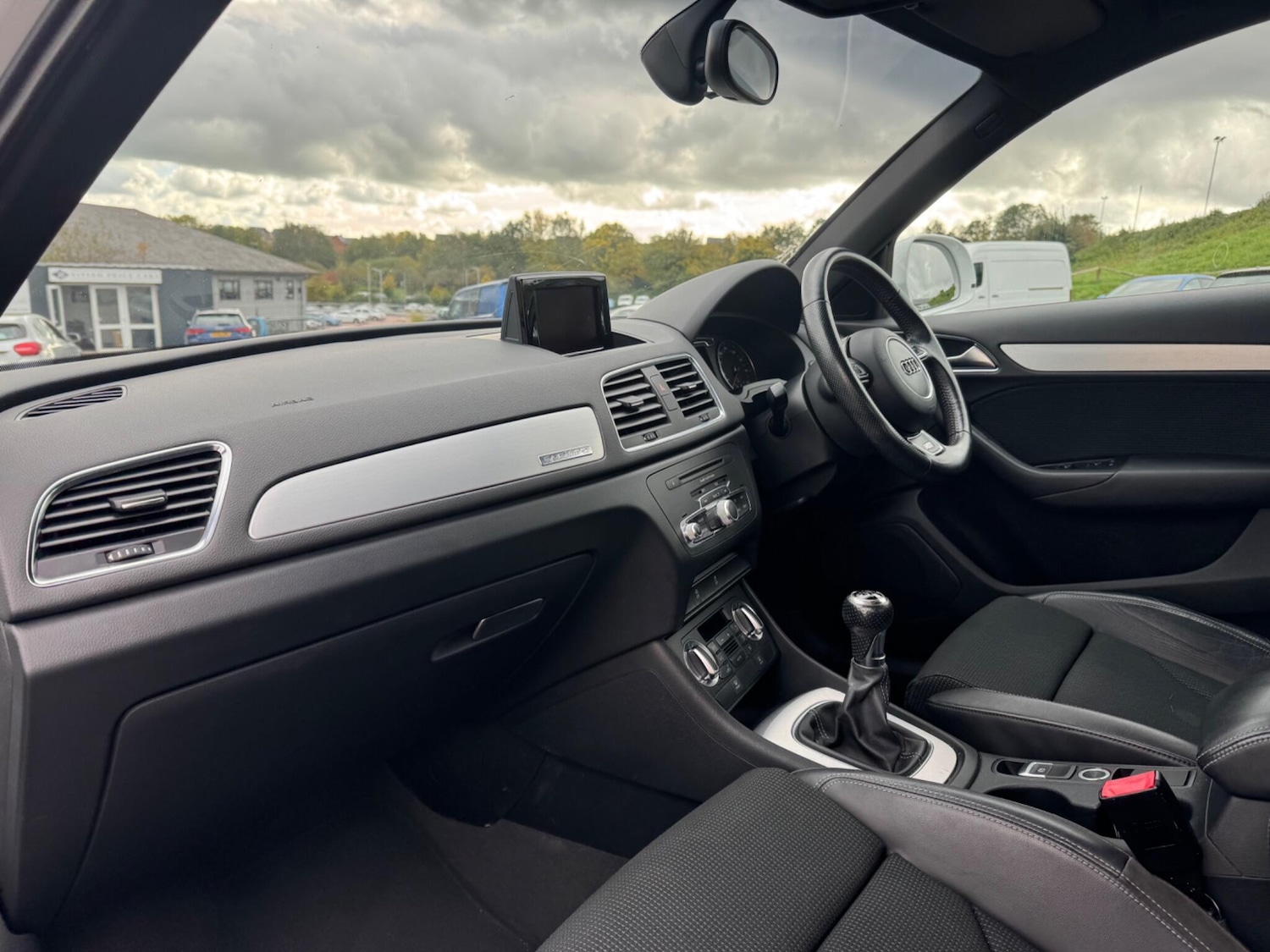 Used Audi Q3 2014 for sale - 75964987: Photo 11