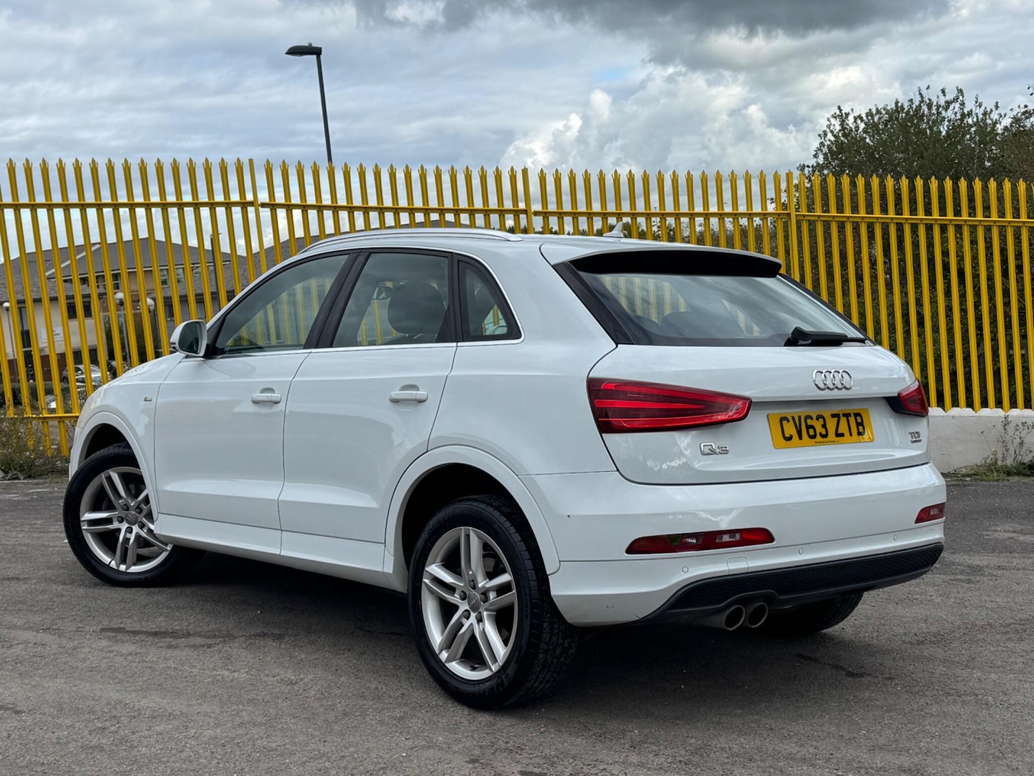 Used Audi Q3 2014 for sale - 75964987: Photo 2