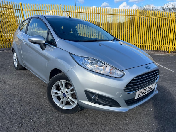 Used Ford Fiesta 2015 for sale - 74135167: Photo 1
