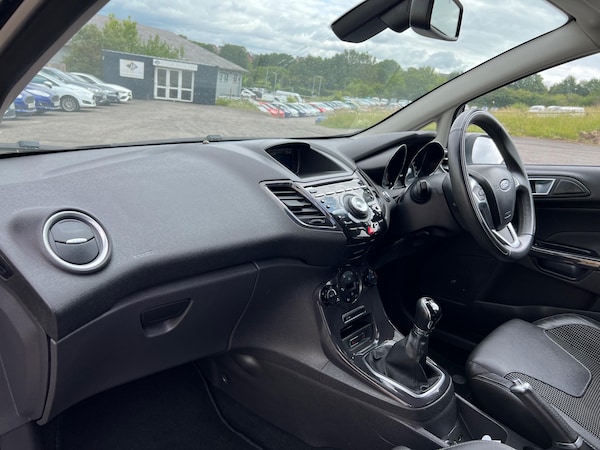 Used Ford Fiesta 2014 for sale - 74212659: Photo 7