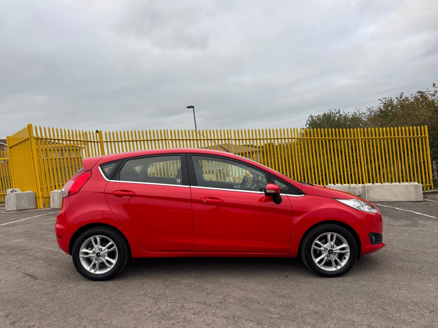 Used Ford Fiesta 2015 for sale - 76226613: Photo 5