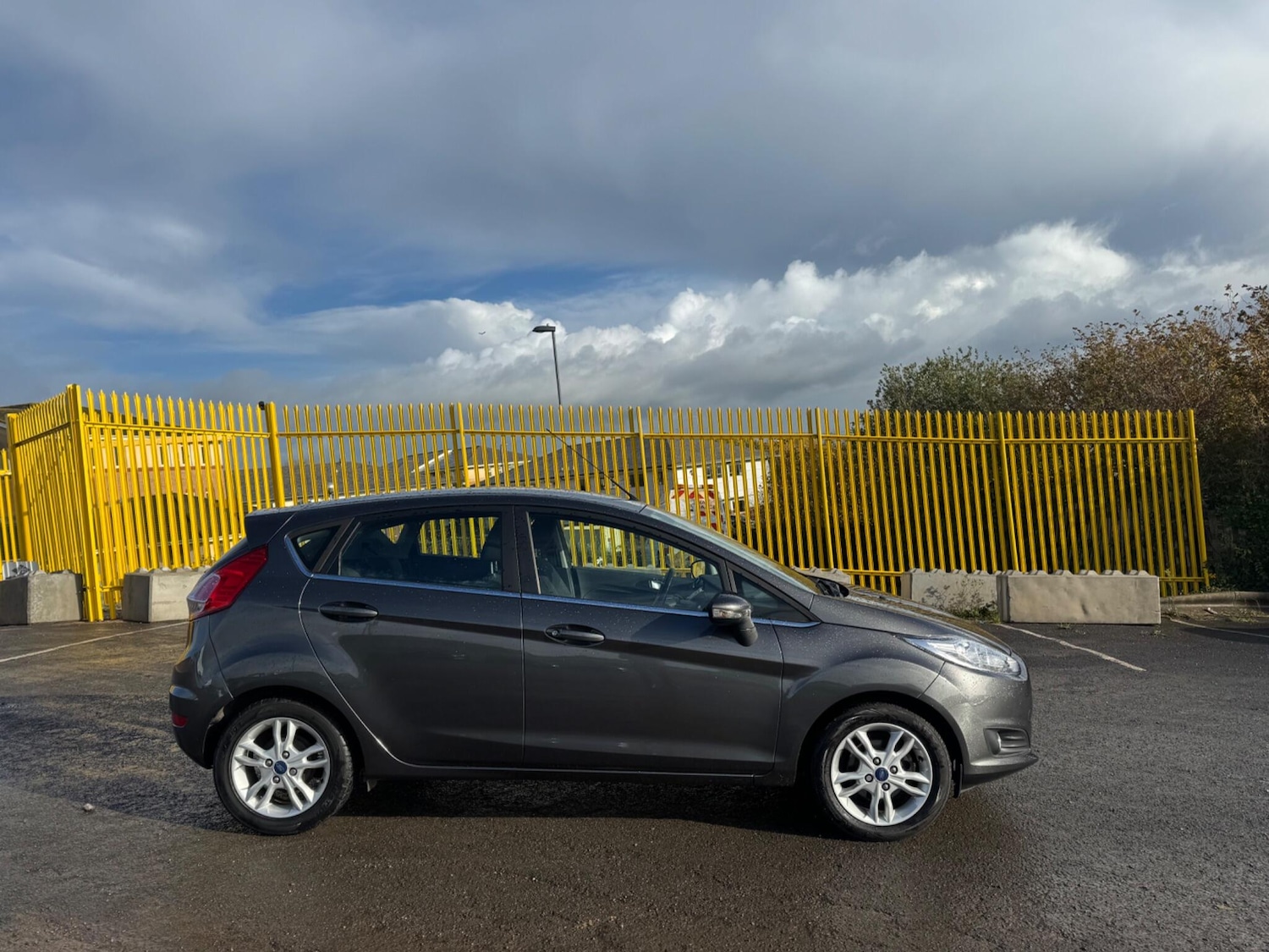 Used Ford Fiesta 2016 for sale - 76247120: Photo 5