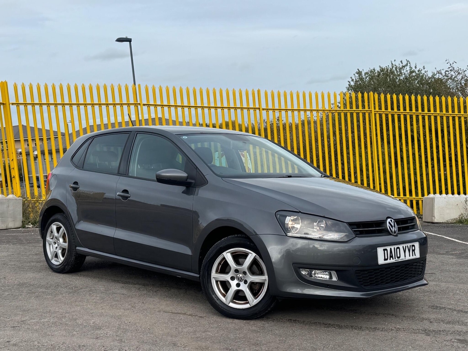Used Volkswagen Polo 2010 for sale - 76246622: Photo 1
