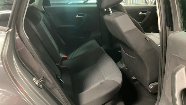 Used Volkswagen Polo 2010 for sale - 76246622: Photo 5
