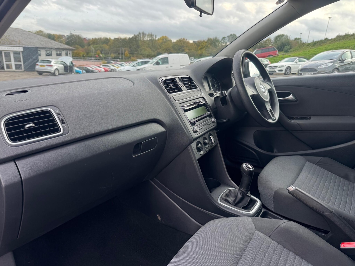 Used Volkswagen Polo 2010 for sale - 76246622: Photo 9