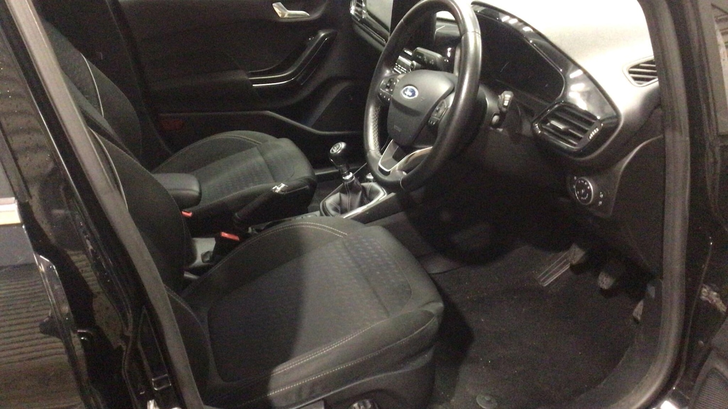 Used Ford Fiesta 2018 for sale - 76389403: Photo 4