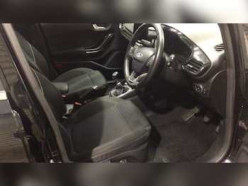 Used Ford Fiesta 2018 for sale - 76389403: Photo