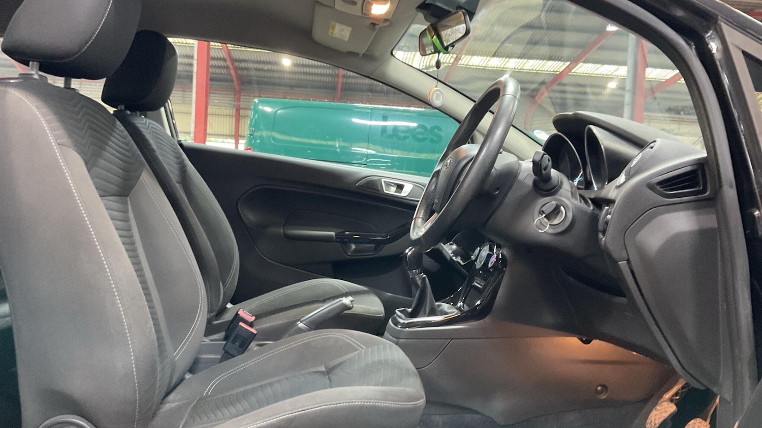 Used Ford Fiesta 2015 for sale - 77993892: Photo 4