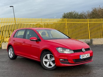 Used Volkswagen Golf 2017 for sale - 76995597: Photo