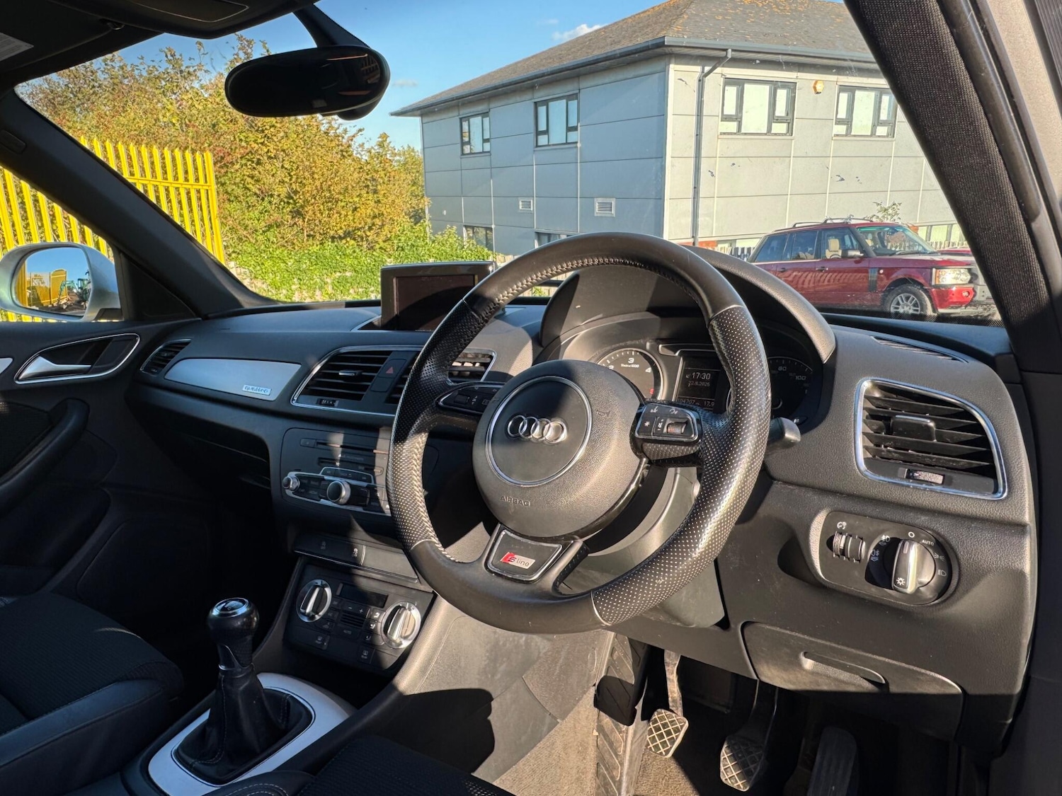 Used Audi Q3 2013 for sale - 76988205: Photo 11