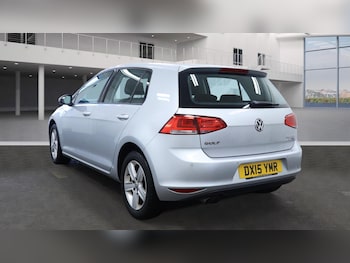 Used Volkswagen Golf 2015 for sale - 76976591: Photo