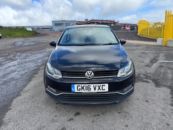 Used Volkswagen Polo 2016 for sale - 78116411: Photo