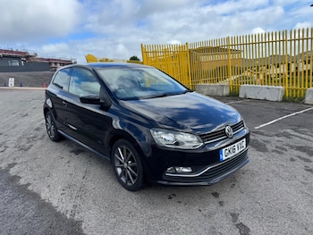 Used Volkswagen Polo 2016 for sale - 78116411: Photo
