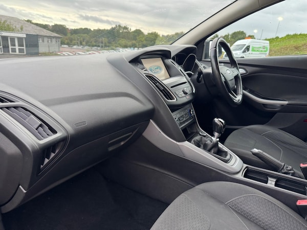 Used Ford Focus 2016 for sale - 76327295: Photo 9