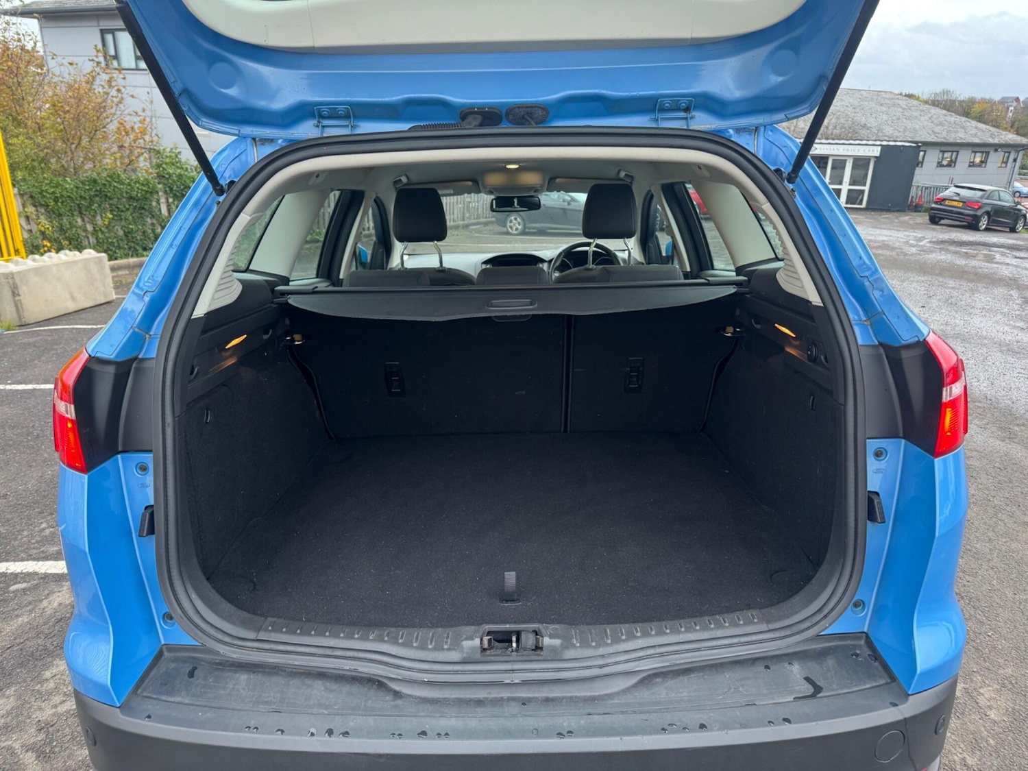 Used Ford Focus 2016 for sale - 76912928: Photo 12