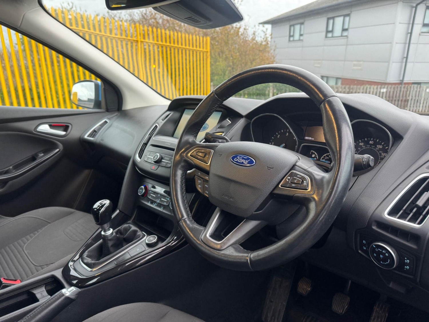 Used Ford Focus 2016 for sale - 76912928: Photo 13