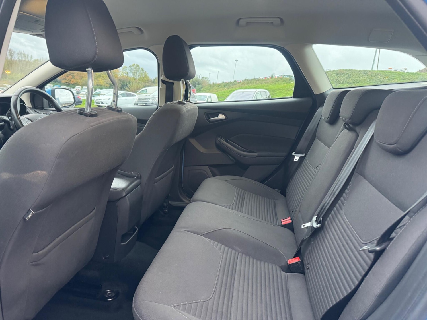 Used Ford Focus 2016 for sale - 76912928: Photo 14