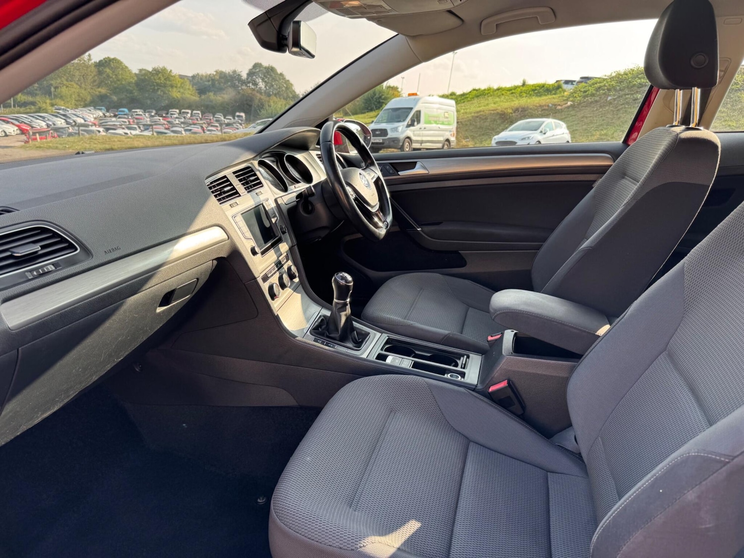 Used Volkswagen Golf 2016 for sale - 77646933: Photo 8