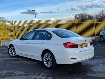 Used BMW 3 Series 2017 for sale - 76975631: Photo